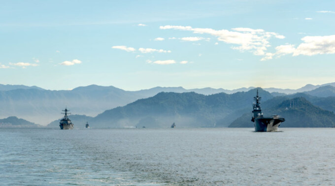 _Hyuga-class-helicopter